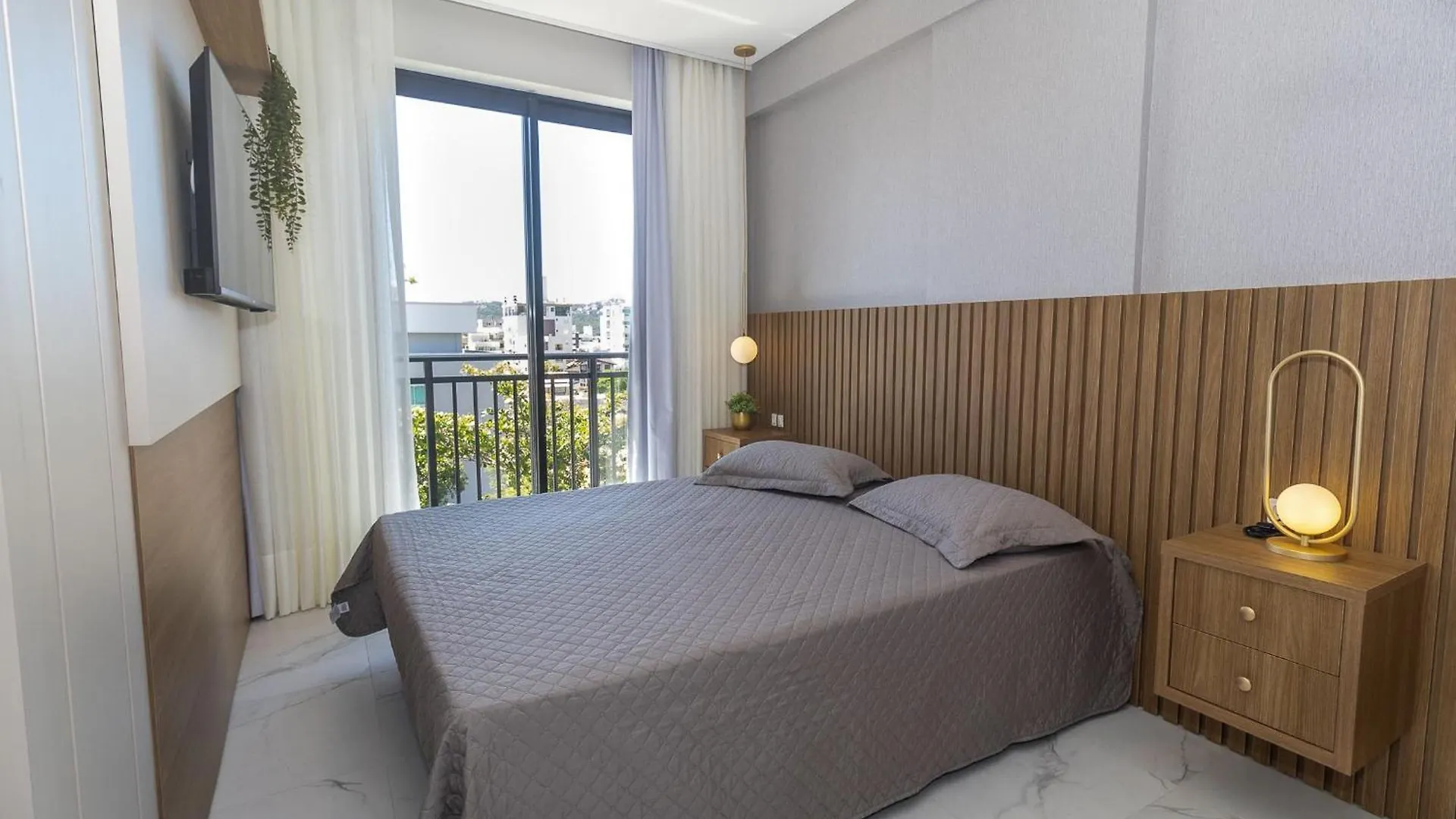 579 - Lindo Apartamento 2 Suites Na Praia De Bombas Bombinhas 0*,